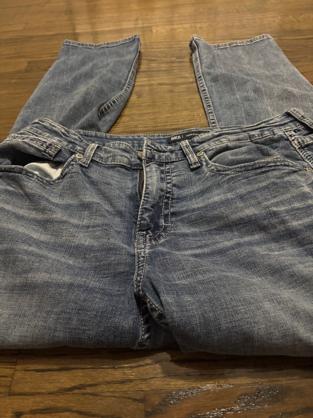 NWOT- Men’s Buckle Jean